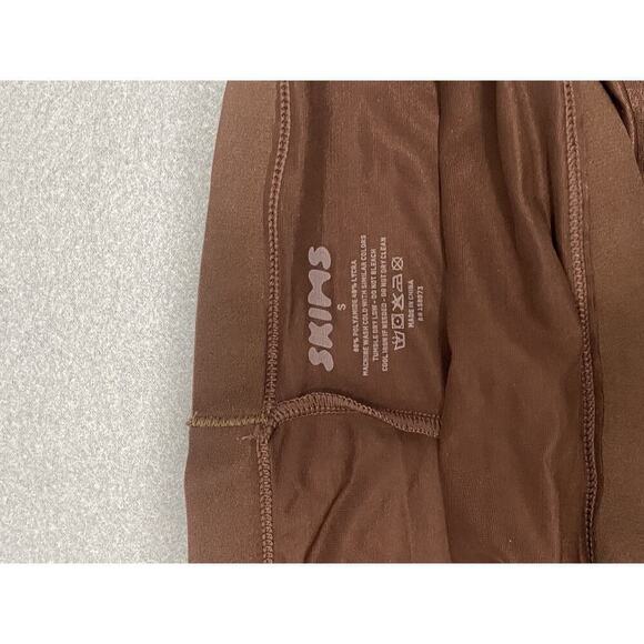 Skims Womens Barely There Shapewear High Waist Shortie Size S Cocoa - Picture 2 of 3